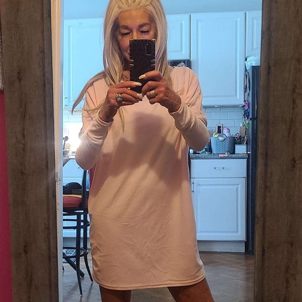 HP🔥🔥Cute Simple Pink Long Sleeve Dress - Picture 2 of 9